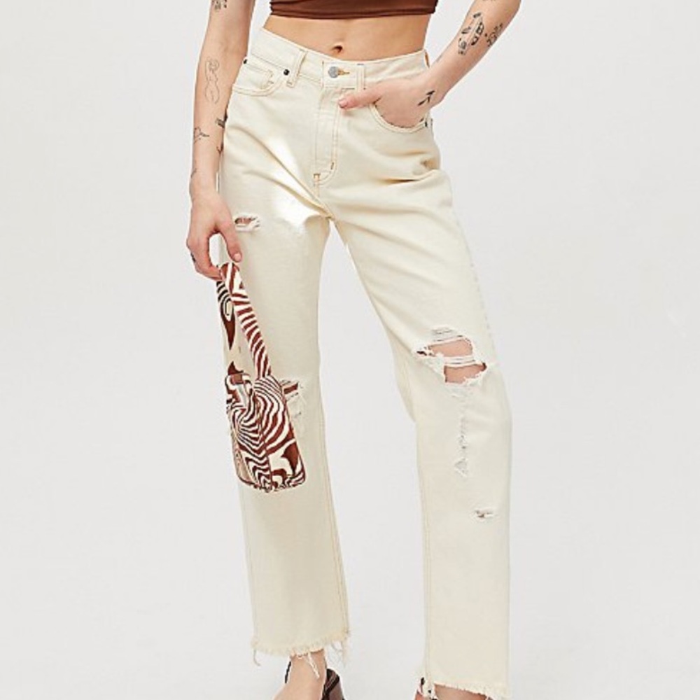 LIKE NEW • BDG • Ivory Distressed Cowboy Jeans •